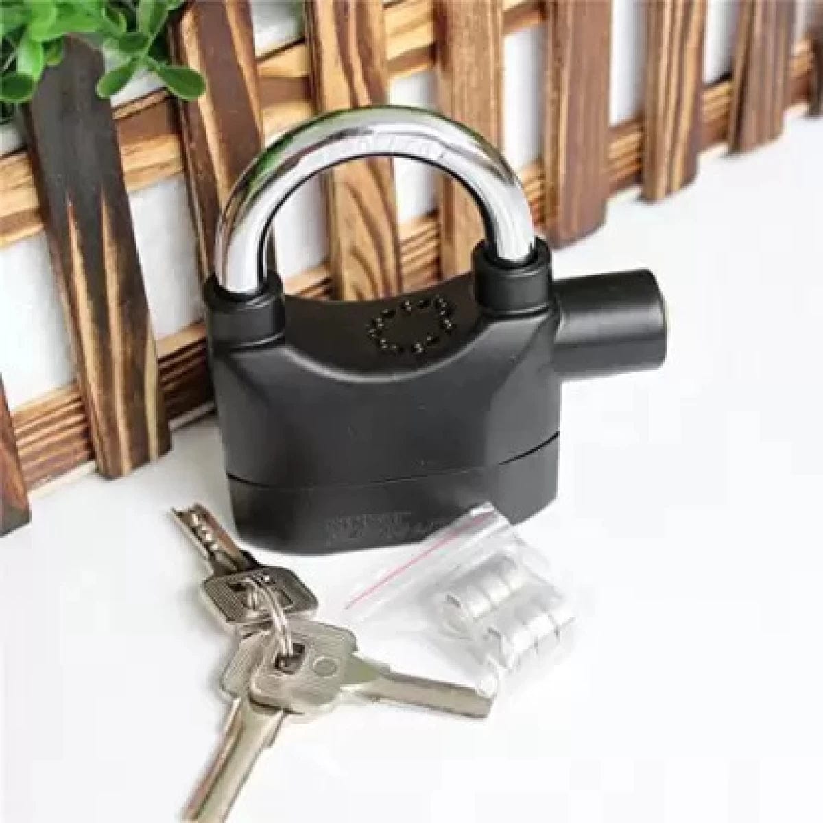 Smart Door Alarm PadLock Sensor Lock for Bike Waterproof - IntelliLock™ Intellilock™️ Motion Sensor Alarm Lock Zaavio®